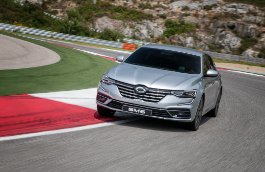 르노삼성자동차 SM6.<르노삼성차 제공>